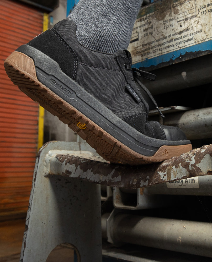 Men's Kenton ESD Work Shoe (Carbon Toe) | Black/Gum - Image 9