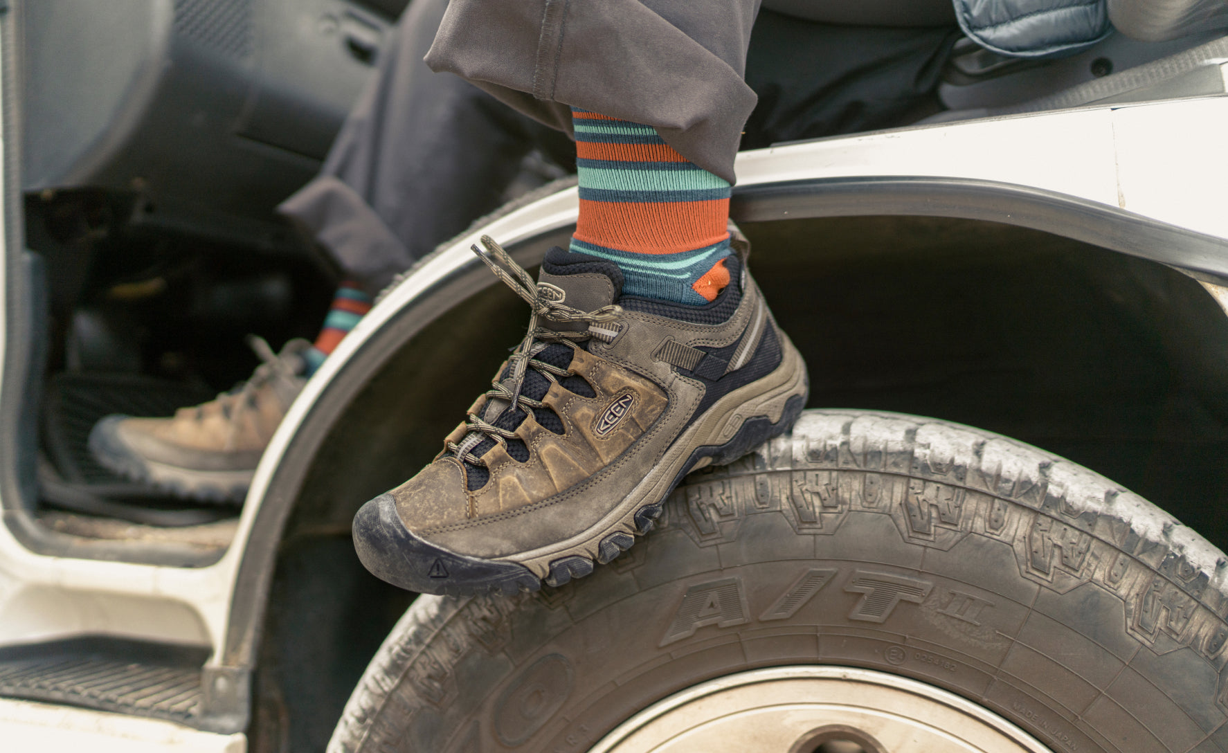 Men's Targhee III Waterproof Wide | Bungee Cord/Black - Image 7